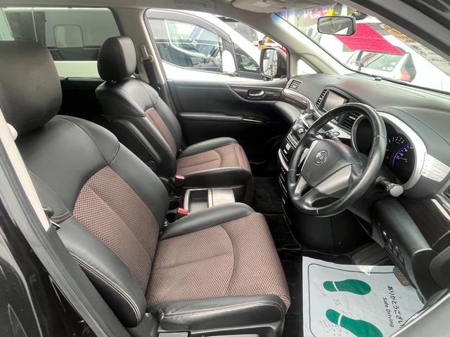 エルグランド 250ハイウェイスターアーバンクロム ナビ TV 両側電動スライドドア オートライト HID スマートキー 電動ミラー 3列シート 7人乗り ハーフレザーシート オットマン CVT アルミホイール Bluetooth 18インチアルミ(52枚目)