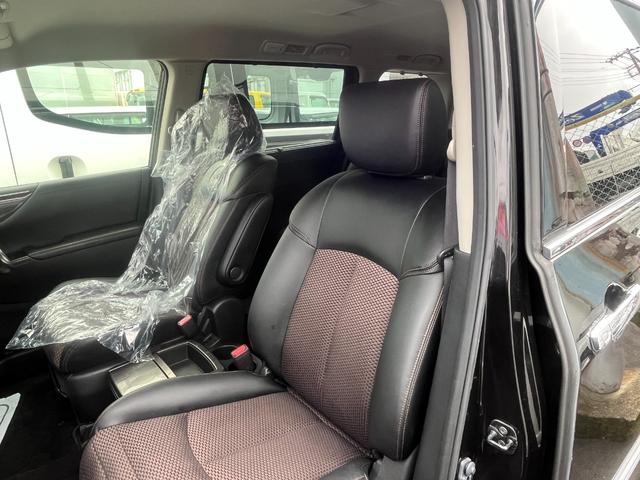 エルグランド 250ハイウェイスターアーバンクロム ナビ TV 両側電動スライドドア オートライト HID スマートキー 電動ミラー 3列シート 7人乗り ハーフレザーシート オットマン CVT アルミホイール Bluetooth 18インチアルミ(57枚目)