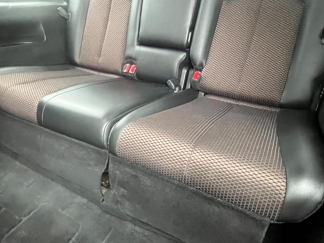 エルグランド 250ハイウェイスターアーバンクロム ナビ TV 両側電動スライドドア オートライト HID スマートキー 電動ミラー 3列シート 7人乗り ハーフレザーシート オットマン CVT アルミホイール Bluetooth 18インチアルミ(60枚目)