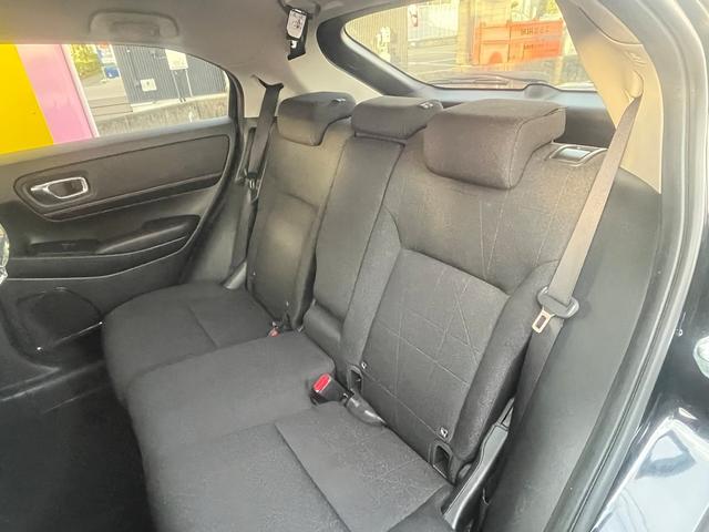 ヴェゼル ｅ：ＨＥＶ　Ｘ　Ｂｌｕｅｔｏｏｔｈ　フルセグＥＴＣ　バックカメラ　クリアランスソナー　オートクルーズコントロール　衝突被害軽減システム　ナビ　ＬＥＤヘッドランプ　アルミホイール　スマートキー　ＣＶＴ　盗難防止システム（25枚目）