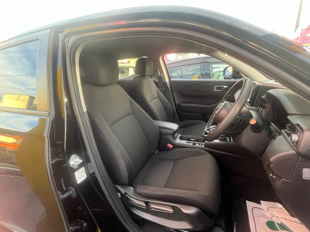 ヴェゼル ｅ：ＨＥＶ　Ｘ　Ｂｌｕｅｔｏｏｔｈ　フルセグＥＴＣ　バックカメラ　クリアランスソナー　オートクルーズコントロール　衝突被害軽減システム　ナビ　ＬＥＤヘッドランプ　アルミホイール　スマートキー　ＣＶＴ　盗難防止システム（28枚目）