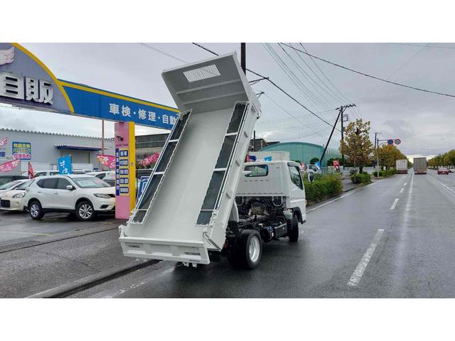 キャンター 　２トン強化ダンプ　コボレーン　中間ピン　外装板金ペイント　低床　後輪ダブル　レーンアシスト　ＥＴＣ　キーレスエントリー（3枚目）