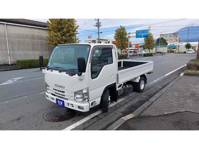 エルフトラック 　２ｔ　低床トラック　ＥＴＣ　ナビ　キーレスエントリー　ディーゼルターボ　長さ３１１ｃｍ　幅１６２ｃｍ　外装板金ペイント（2枚目）