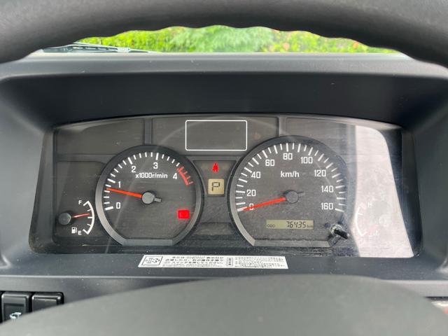 エルフトラック 　２ｔ　低床トラック　ＥＴＣ　ナビ　キーレスエントリー　ディーゼルターボ　長さ３１１ｃｍ　幅１６２ｃｍ　外装板金ペイント（20枚目）