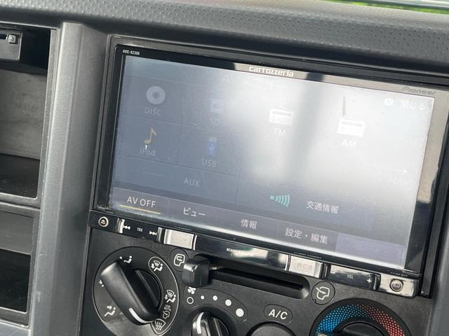 エルフトラック 　２ｔ　低床トラック　ＥＴＣ　ナビ　キーレスエントリー　ディーゼルターボ　長さ３１１ｃｍ　幅１６２ｃｍ　外装板金ペイント（28枚目）