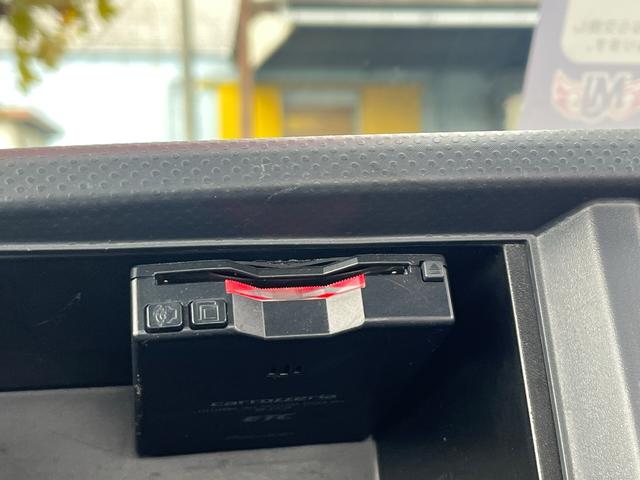 エルフトラック 　２ｔ　低床トラック　ＥＴＣ　ナビ　キーレスエントリー　ディーゼルターボ　長さ３１１ｃｍ　幅１６２ｃｍ　外装板金ペイント（29枚目）