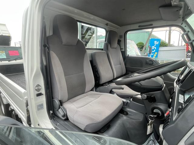 エルフトラック 　２ｔ　低床トラック　ＥＴＣ　ナビ　キーレスエントリー　ディーゼルターボ　長さ３１１ｃｍ　幅１６２ｃｍ　外装板金ペイント（35枚目）
