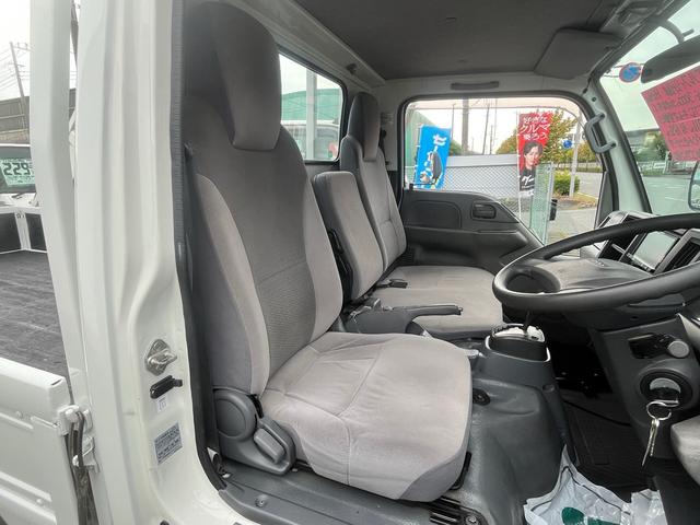 エルフトラック 　２ｔ　低床トラック　ＥＴＣ　ナビ　キーレスエントリー　ディーゼルターボ　長さ３１１ｃｍ　幅１６２ｃｍ　外装板金ペイント（38枚目）