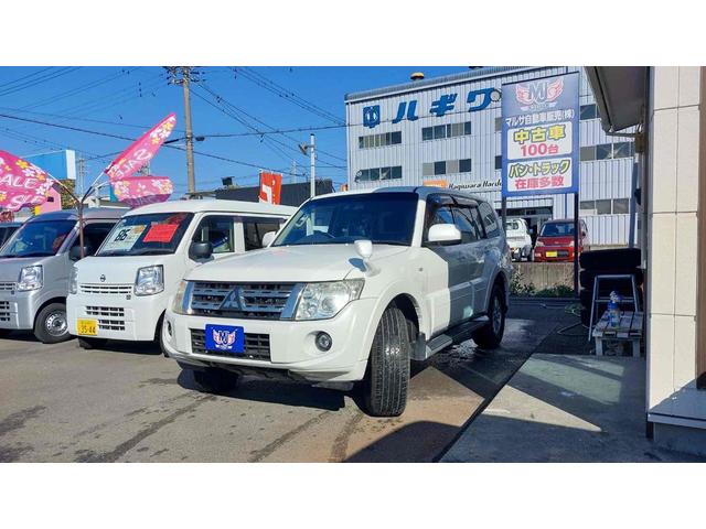 パジェロ ロング　ＧＲ　４ＷＤ　ドライブレコーダー　ＥＴＣ　バックカメラ　ナビ　ＴＶ　アルミホイール　キーレスエントリー　電動格納ミラー　ＡＴ　盗難防止システム　衝突安全ボディ　ＣＤ　ＵＳＢ　ＡＢＳ　ＥＳＣ　エアコン（13枚目）