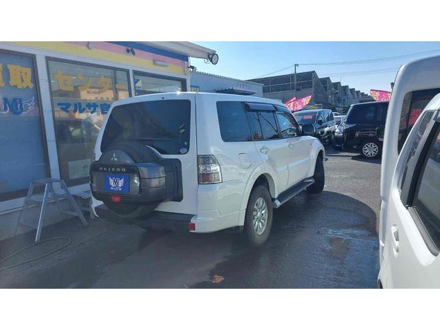 パジェロ ロング　ＧＲ　４ＷＤ　ドライブレコーダー　ＥＴＣ　バックカメラ　ナビ　ＴＶ　アルミホイール　キーレスエントリー　電動格納ミラー　ＡＴ　盗難防止システム　衝突安全ボディ　ＣＤ　ＵＳＢ　ＡＢＳ　ＥＳＣ　エアコン（17枚目）