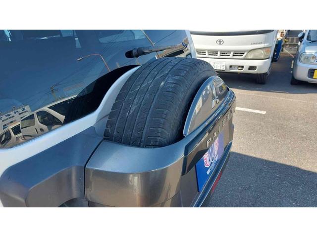 パジェロ ロング　ＧＲ　４ＷＤ　ドライブレコーダー　ＥＴＣ　バックカメラ　ナビ　ＴＶ　アルミホイール　キーレスエントリー　電動格納ミラー　ＡＴ　盗難防止システム　衝突安全ボディ　ＣＤ　ＵＳＢ　ＡＢＳ　ＥＳＣ　エアコン（27枚目）