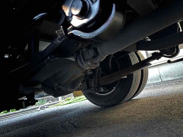 アトラストラック 　１．３５ｔ　はね上げゲート　階段付き　外装仕上げ済み　ＡＴ　後輪ダブル　バックカメラ　電動格納ミラー　エアコン　パワーウィンドウ　運転席エアバッグ　長さ３０７ｃｍ　幅１６４ｃｍ　高さ１８６ｃｍ（39枚目）