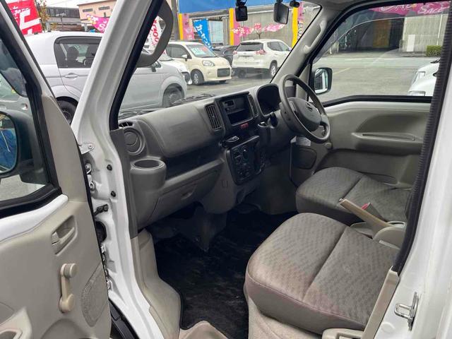 ＮＶ１００クリッパーバン ＤＸ　ＡＴ　ドライブレコーダー　両側スライドドア　キーレスエントリー　４ナンバー　プライバシーガラス（10枚目）