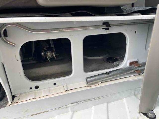 ＮＶ１００クリッパーバン ＤＸ　ＡＴ　ドライブレコーダー　両側スライドドア　キーレスエントリー　４ナンバー　プライバシーガラス（11枚目）
