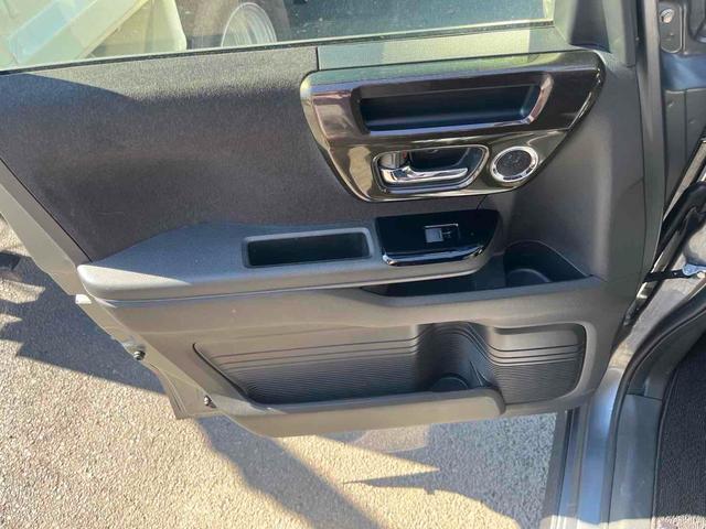 Ｎ－ＢＯＸカスタム Ｇ・Ｌホンダセンシング　ＥＴＣ　バックカメラ　両側電動スライドドア　ナビ　オートクルーズコントロール　レーンアシスト　衝突被害軽減システム　オートライト　ＬＥＤヘッドランプ　スマートキー　アイドリングストップ　電動格納ミラー（31枚目）