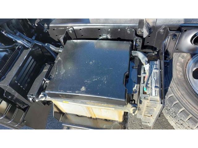 キャンター 　３ｔトラック　ダンプ　低床　ＡＴ　後輪ダブル　レーンアシスト　ＥＴＣ　キーレスエントリー　ターボ　エアコン　パワーウィンドウ　運転席エアバッグ　外装板金ペイント　コボレーン　中間ピン（35枚目）