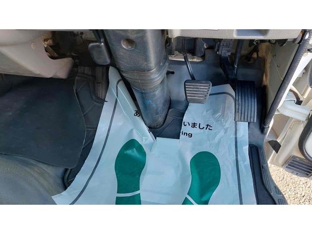 キャンター 　３ｔトラック　ダンプ　低床　ＡＴ　後輪ダブル　レーンアシスト　ＥＴＣ　キーレスエントリー　ターボ　エアコン　パワーウィンドウ　運転席エアバッグ　外装板金ペイント　コボレーン　中間ピン（69枚目）