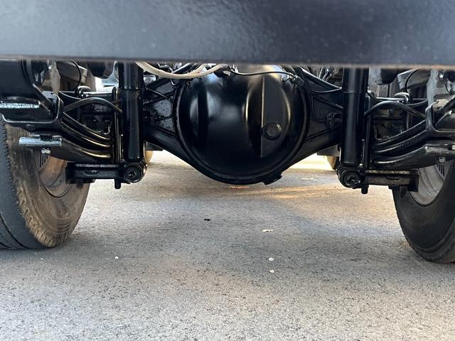 デュトロ 全低床超強化ダンプ　２ｔ強化ダンプ　　外装板金ペイント　低床　５速マニュアル　トラック　ＭＴ　後輪ダブル　ターボ　エアコン　パワーウィンドウ　運転席エアバック　総重量４８９５ｋｇ（77枚目）