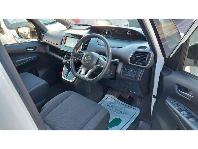 セレナ Ｓ　バックカメラ　ナビ　ＴＶ　オートクルーズコントロール　衝突被害軽減システム　両側スライド・片側電動　オートライト　スマートキー　電動格納ミラー　３列シート　ＣＶＴ　アルミホイール　ＣＤ　ＤＶＤ再生（39枚目）