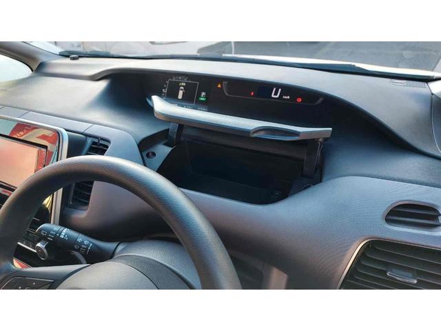 セレナ Ｓ　バックカメラ　ナビ　ＴＶ　オートクルーズコントロール　衝突被害軽減システム　両側スライド・片側電動　オートライト　スマートキー　電動格納ミラー　３列シート　ＣＶＴ　アルミホイール　ＣＤ　ＤＶＤ再生（43枚目）