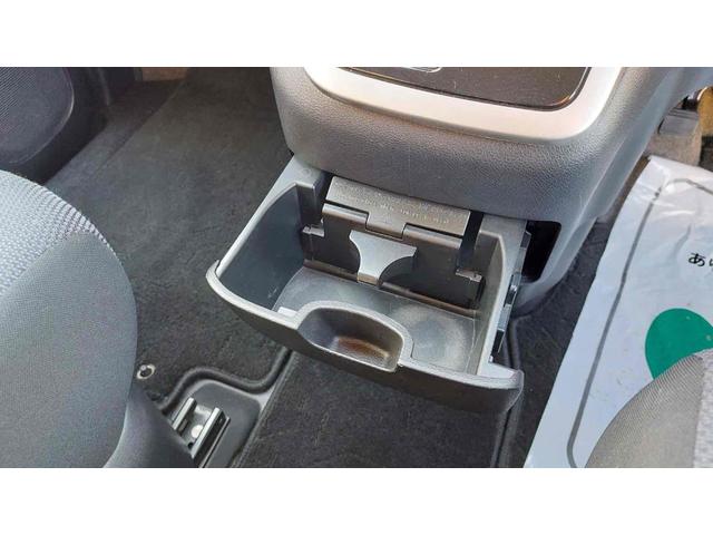 セレナ Ｓ　バックカメラ　ナビ　ＴＶ　オートクルーズコントロール　衝突被害軽減システム　両側スライド・片側電動　オートライト　スマートキー　電動格納ミラー　３列シート　ＣＶＴ　アルミホイール　ＣＤ　ＤＶＤ再生（44枚目）