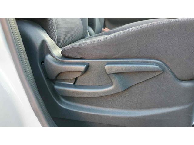 セレナ Ｓ　バックカメラ　ナビ　ＴＶ　オートクルーズコントロール　衝突被害軽減システム　両側スライド・片側電動　オートライト　スマートキー　電動格納ミラー　３列シート　ＣＶＴ　アルミホイール　ＣＤ　ＤＶＤ再生（47枚目）