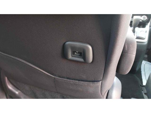 セレナ Ｓ　バックカメラ　ナビ　ＴＶ　オートクルーズコントロール　衝突被害軽減システム　両側スライド・片側電動　オートライト　スマートキー　電動格納ミラー　３列シート　ＣＶＴ　アルミホイール　ＣＤ　ＤＶＤ再生（61枚目）