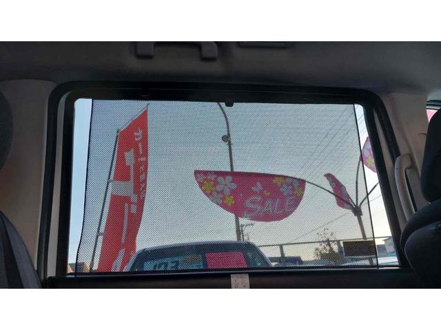 セレナ Ｓ　バックカメラ　ナビ　ＴＶ　オートクルーズコントロール　衝突被害軽減システム　両側スライド・片側電動　オートライト　スマートキー　電動格納ミラー　３列シート　ＣＶＴ　アルミホイール　ＣＤ　ＤＶＤ再生（65枚目）