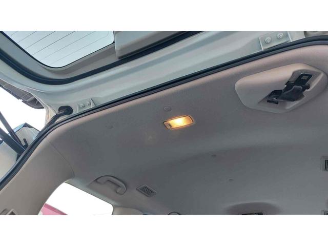 セレナ Ｓ　バックカメラ　ナビ　ＴＶ　オートクルーズコントロール　衝突被害軽減システム　両側スライド・片側電動　オートライト　スマートキー　電動格納ミラー　３列シート　ＣＶＴ　アルミホイール　ＣＤ　ＤＶＤ再生（79枚目）