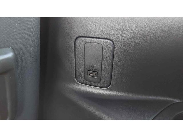 セレナ Ｓ　バックカメラ　ナビ　ＴＶ　オートクルーズコントロール　衝突被害軽減システム　両側スライド・片側電動　オートライト　スマートキー　電動格納ミラー　３列シート　ＣＶＴ　アルミホイール　ＣＤ　ＤＶＤ再生（80枚目）