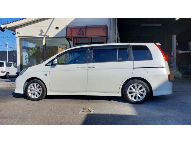 アイシス プラタナ　Ｕセレクション　ドライブレコーダー　ＥＴＣ　バックカメラ　ナビ　ＴＶ　両側電動スライドドア　ＨＩＤ　電動リアゲート　スマートキー　電動格納ミラー　３列シート　ＣＶＴ　アルミホイール　ＣＤ　ＤＶＤ再生（25枚目）