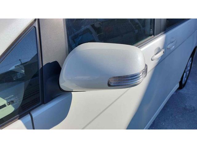 アイシス プラタナ　Ｕセレクション　ドライブレコーダー　ＥＴＣ　バックカメラ　ナビ　ＴＶ　両側電動スライドドア　ＨＩＤ　電動リアゲート　スマートキー　電動格納ミラー　３列シート　ＣＶＴ　アルミホイール　ＣＤ　ＤＶＤ再生（28枚目）