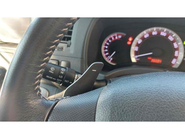 アイシス プラタナ　Ｕセレクション　ドライブレコーダー　ＥＴＣ　バックカメラ　ナビ　ＴＶ　両側電動スライドドア　ＨＩＤ　電動リアゲート　スマートキー　電動格納ミラー　３列シート　ＣＶＴ　アルミホイール　ＣＤ　ＤＶＤ再生（50枚目）