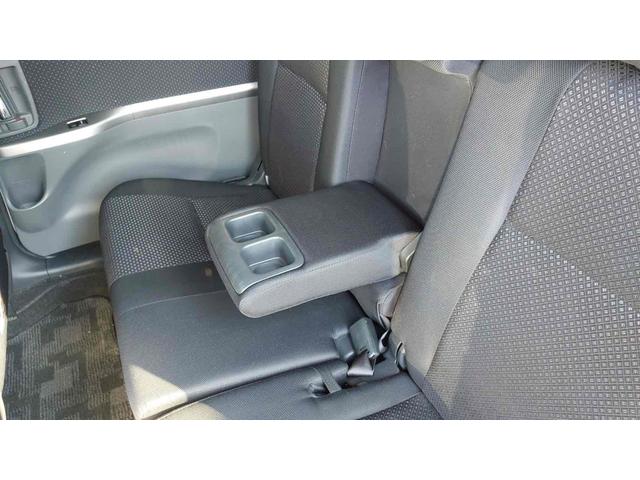 アイシス プラタナ　Ｕセレクション　ドライブレコーダー　ＥＴＣ　バックカメラ　ナビ　ＴＶ　両側電動スライドドア　ＨＩＤ　電動リアゲート　スマートキー　電動格納ミラー　３列シート　ＣＶＴ　アルミホイール　ＣＤ　ＤＶＤ再生（60枚目）