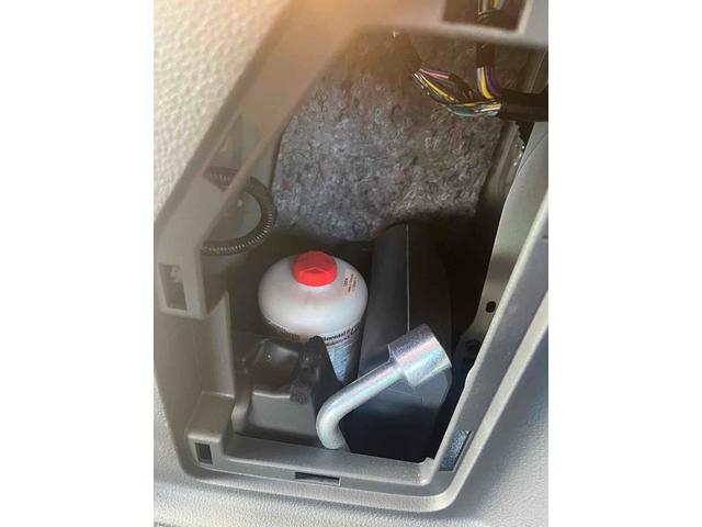 エルグランド ２５０ハイウェイスター　ＥＴＣ　全周囲カメラ　ナビ　ＴＶ　両側電動スライドドア　オートライト　ＨＩＤ　スマートキー　電動格納ミラー　３列シート　フルフラット　ハーフレザーシート　オットマン　ＣＶＴ　アルミホイール　ＣＤ（27枚目）