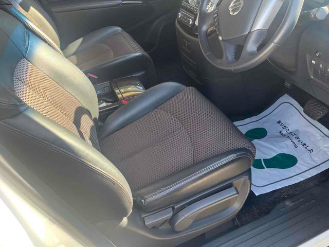 エルグランド ２５０ハイウェイスター　ＥＴＣ　全周囲カメラ　ナビ　ＴＶ　両側電動スライドドア　オートライト　ＨＩＤ　スマートキー　電動格納ミラー　３列シート　フルフラット　ハーフレザーシート　オットマン　ＣＶＴ　アルミホイール　ＣＤ（32枚目）