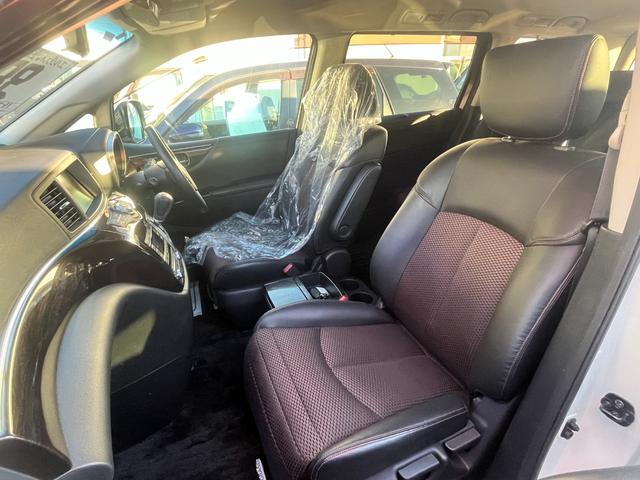 エルグランド ２５０ハイウェイスター　ＥＴＣ　全周囲カメラ　ナビ　ＴＶ　両側電動スライドドア　オートライト　ＨＩＤ　スマートキー　電動格納ミラー　３列シート　フルフラット　ハーフレザーシート　オットマン　ＣＶＴ　アルミホイール　ＣＤ（60枚目）