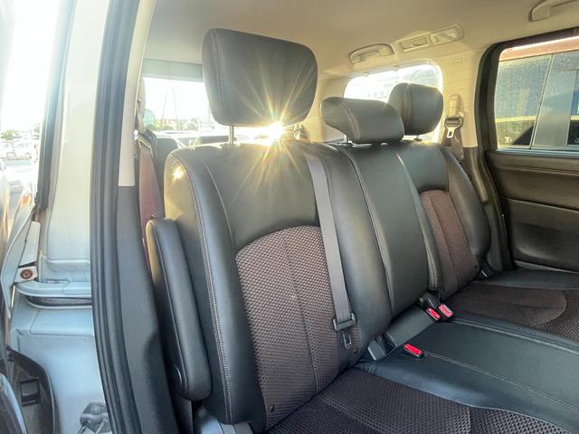 エルグランド ２５０ハイウェイスター　ＥＴＣ　全周囲カメラ　ナビ　ＴＶ　両側電動スライドドア　オートライト　ＨＩＤ　スマートキー　電動格納ミラー　３列シート　フルフラット　ハーフレザーシート　オットマン　ＣＶＴ　アルミホイール　ＣＤ（64枚目）