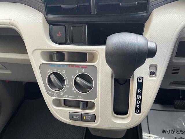 ムーヴ Ｌ　ＳＡＩＩＩ　ＥＴＣ　衝突被害軽減システム　オートマチックハイビーム　キーレスエントリー　アイドリングストップ　電動格納ミラー　ベンチシート　ＣＶＴ　盗難防止システム　ＡＢＳ　ＥＳＣ　ＣＤ　衝突安全ボディ　エアコン（4枚目）