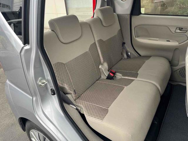 ムーヴ Ｌ　ＳＡＩＩＩ　ＥＴＣ　衝突被害軽減システム　オートマチックハイビーム　キーレスエントリー　アイドリングストップ　電動格納ミラー　ベンチシート　ＣＶＴ　盗難防止システム　ＡＢＳ　ＥＳＣ　ＣＤ　衝突安全ボディ　エアコン（11枚目）