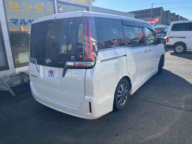 エスクァイア Ｇｉ　ＥＴＣ　バックカメラ　ナビ　ＴＶ　クリアランスソナー　オートクルーズコントロール　レーンアシスト　衝突被害軽減システム　両側電動スライドドア　オートマチックハイビーム　オートライト　ＬＥＤヘッドランプ（13枚目）