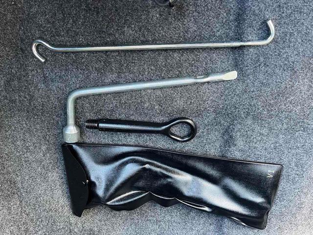 エスクァイア Ｇｉ　ＥＴＣ　バックカメラ　ナビ　ＴＶ　クリアランスソナー　オートクルーズコントロール　レーンアシスト　衝突被害軽減システム　両側電動スライドドア　オートマチックハイビーム　オートライト　ＬＥＤヘッドランプ（22枚目）