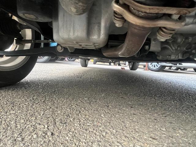 ワゴンＲ ＦＡ　キーレスエントリー　電動格納ミラー　ベンチシート　ＣＶＴ　盗難防止システム　ＡＢＳ　ＥＳＣ　ＣＤ　ミュージックプレイヤー接続可　アルミホイール　衝突安全ボディ　エアコン　パワーステアリング（65枚目）