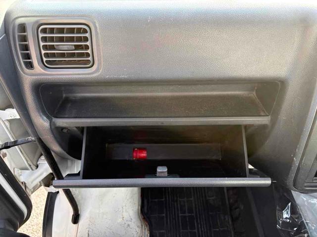 キャリイトラック ダンプ　４ＷＤ　ＭＴ　エアコン　運転席エアバッグ（6枚目）