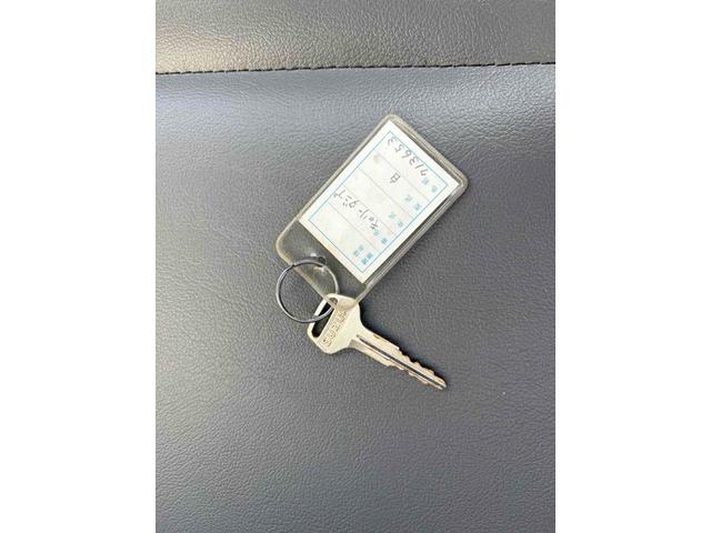 キャリイトラック ダンプ　４ＷＤ　ＭＴ　エアコン　運転席エアバッグ（9枚目）