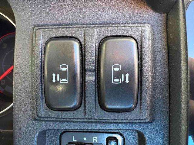 �w��ЂƂŃh�A�I�[�v���B�y�����A�N�V���������p���[�X���C�h�h�A�z���肪�ӂ������Ă��Ă��A�X�C�b�`�ЂƂŃX���C�h�h�A�����������������I�[�v�����܂��B