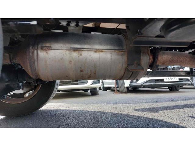キャンター 　３ｔ　ワイドロングトラック　低床　ＣＶＴ　後輪ダブル　ＥＴＣ　キーレスエントリー　ターボ　エアコン　パワーウィンドウ　運転席エアバッグ　外装板金ペイント　ロープフック６ケ　長さ４３５ｃｍ　幅２０８ｃｍ（29枚目）