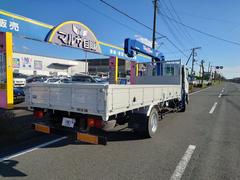 ご覧いただきありがとうございます♪気になったお車がありましたらお気軽にお電話をください♪ 3