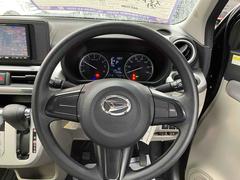 ハンドルの状態が悪いと運転に集中できませんよね。こちらの車、お気軽にお問い合わせください。 6