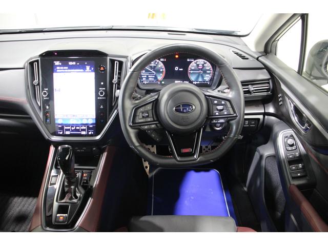 レヴォーグ ＳＴＩ　Ｓｐｏｒｔ　ＥＸ　ＥｙｅＳｉｇｈｔ　Ｘ搭載車　アイサイトＸ　アイサイトセイフティプラス　ＳＲＶＤ　エマージェンシーレーンキープアシスト　１１．６インチセンターインフォメーションディスプレイ　ＥＴＣ２．０　Ｆ・Ｓ・Ｒカメラ　Ｆ純正ドラレコ（10枚目）